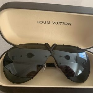 Louis Vuitton Sunglasses LV Drive